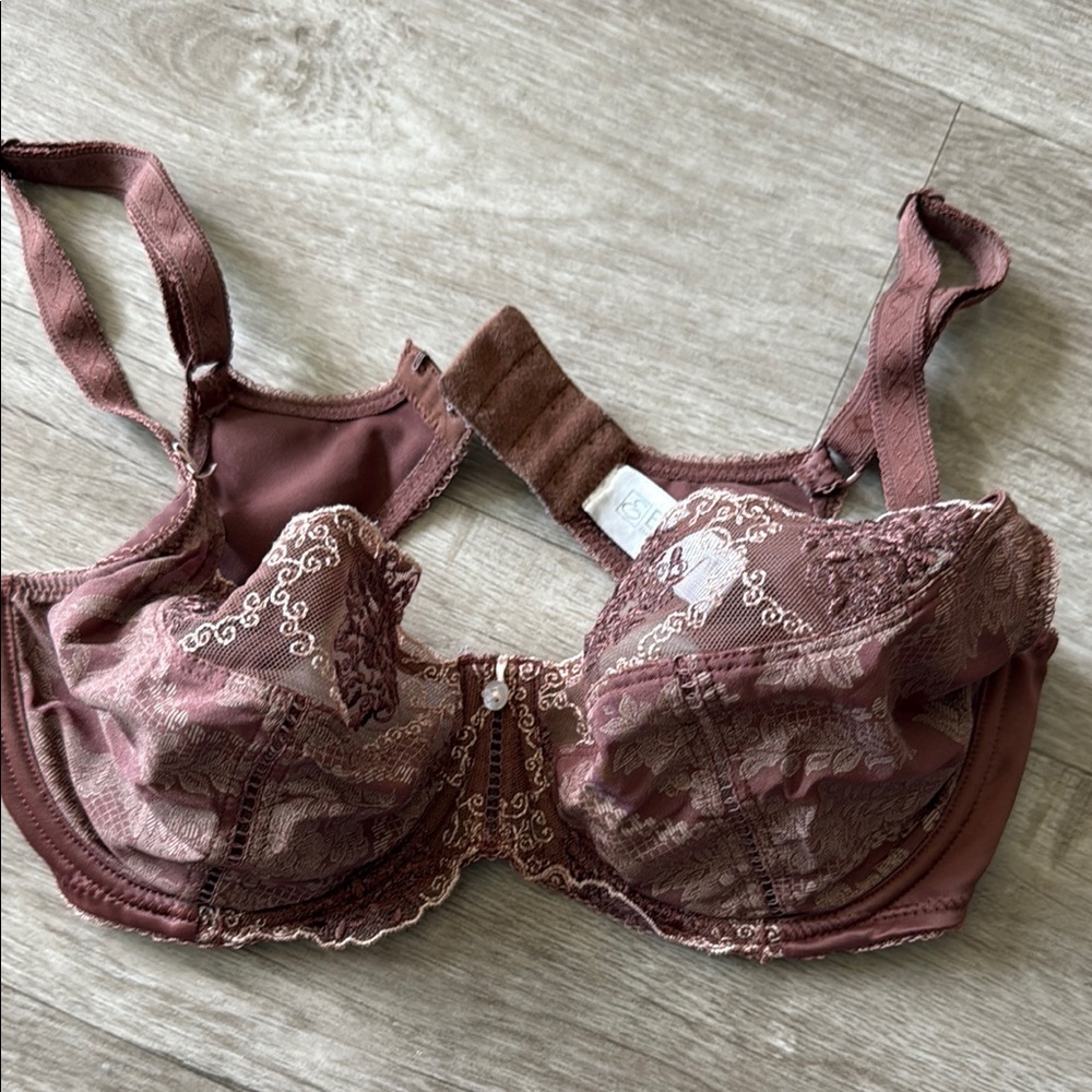Brown Lace Full-Coverage Bra with Underwire
